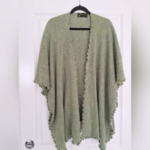 ALPACA GREEN OVERSIZE PONCHO‎